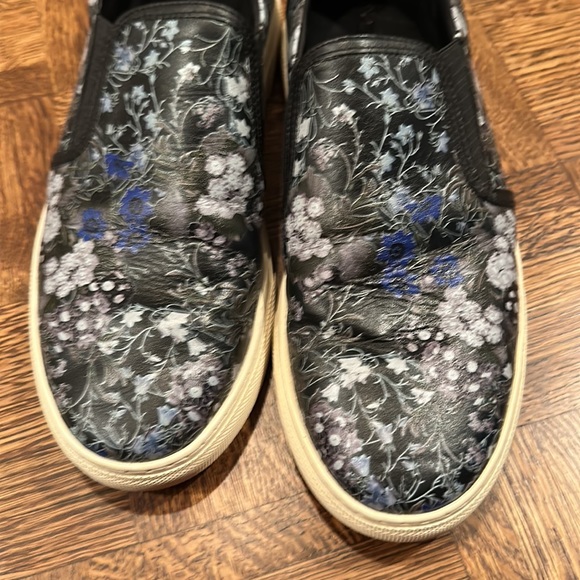 HM x Erdem floral leather slip ons - Picture 7 of 7